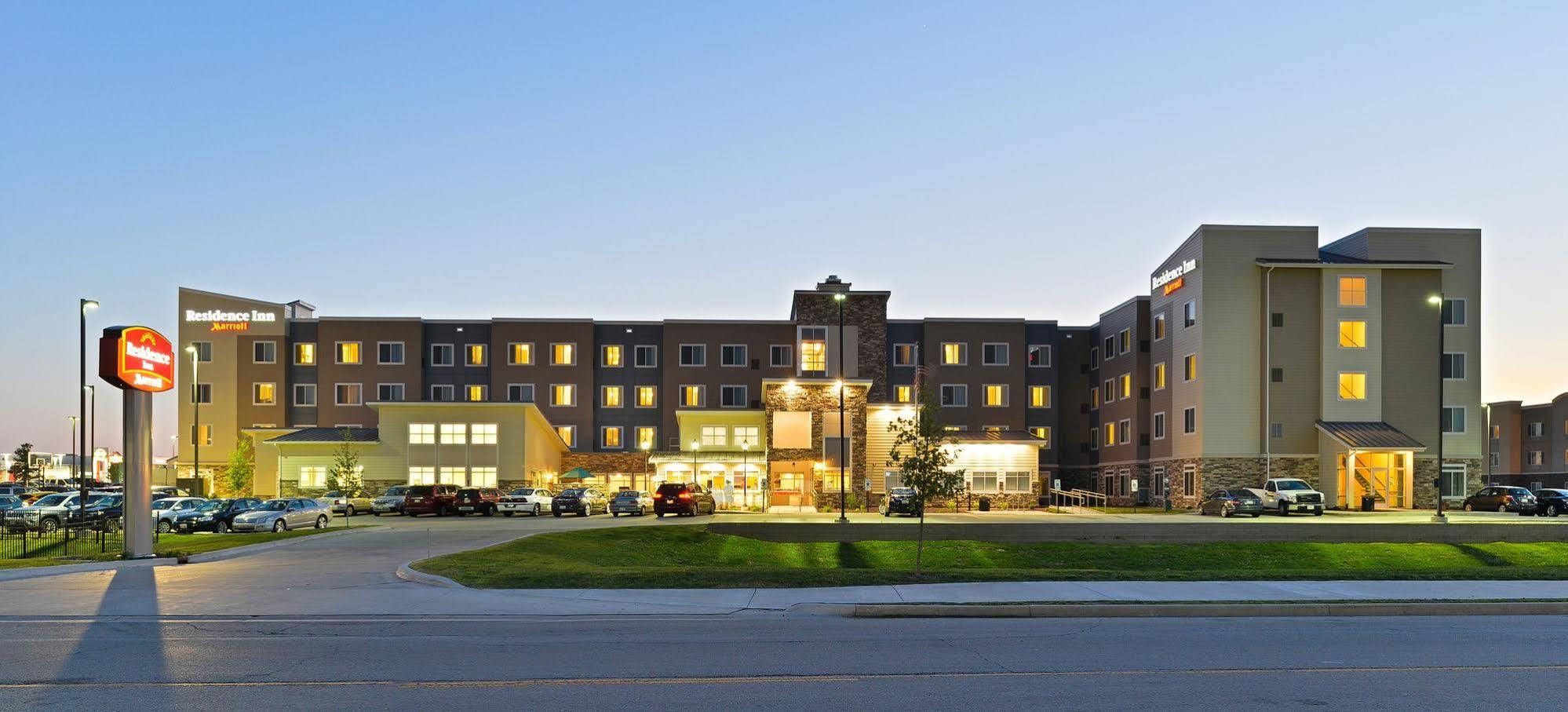 Residence Inn By Marriott Σαμπέιν Εξωτερικό φωτογραφία